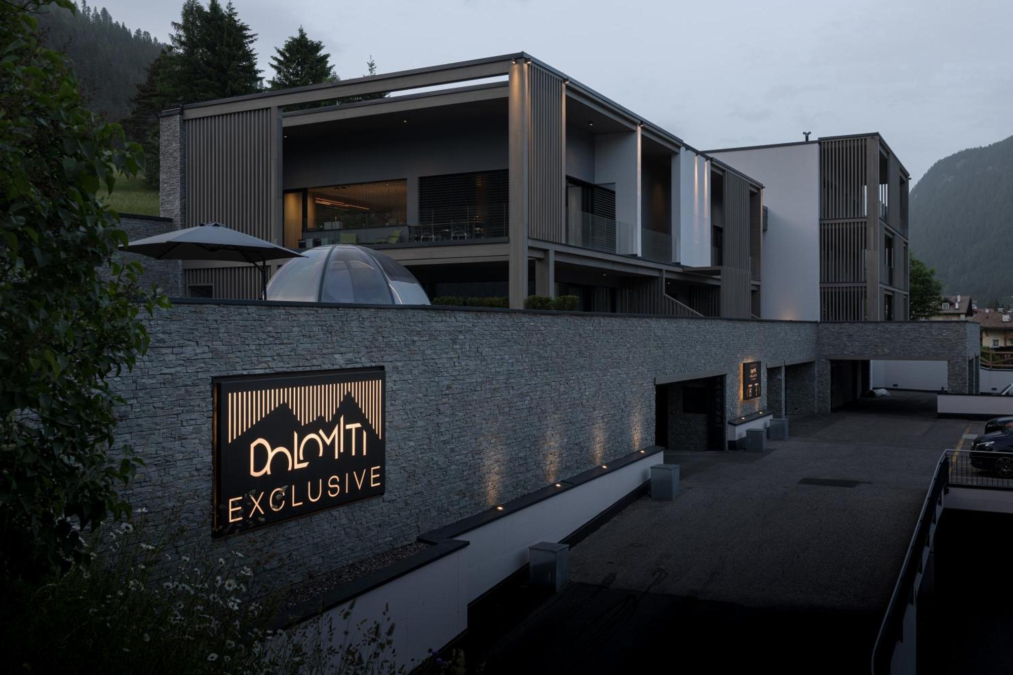 Dolomiti Exclusive Your Mountain Suite Pozza di Fassa Esterno foto