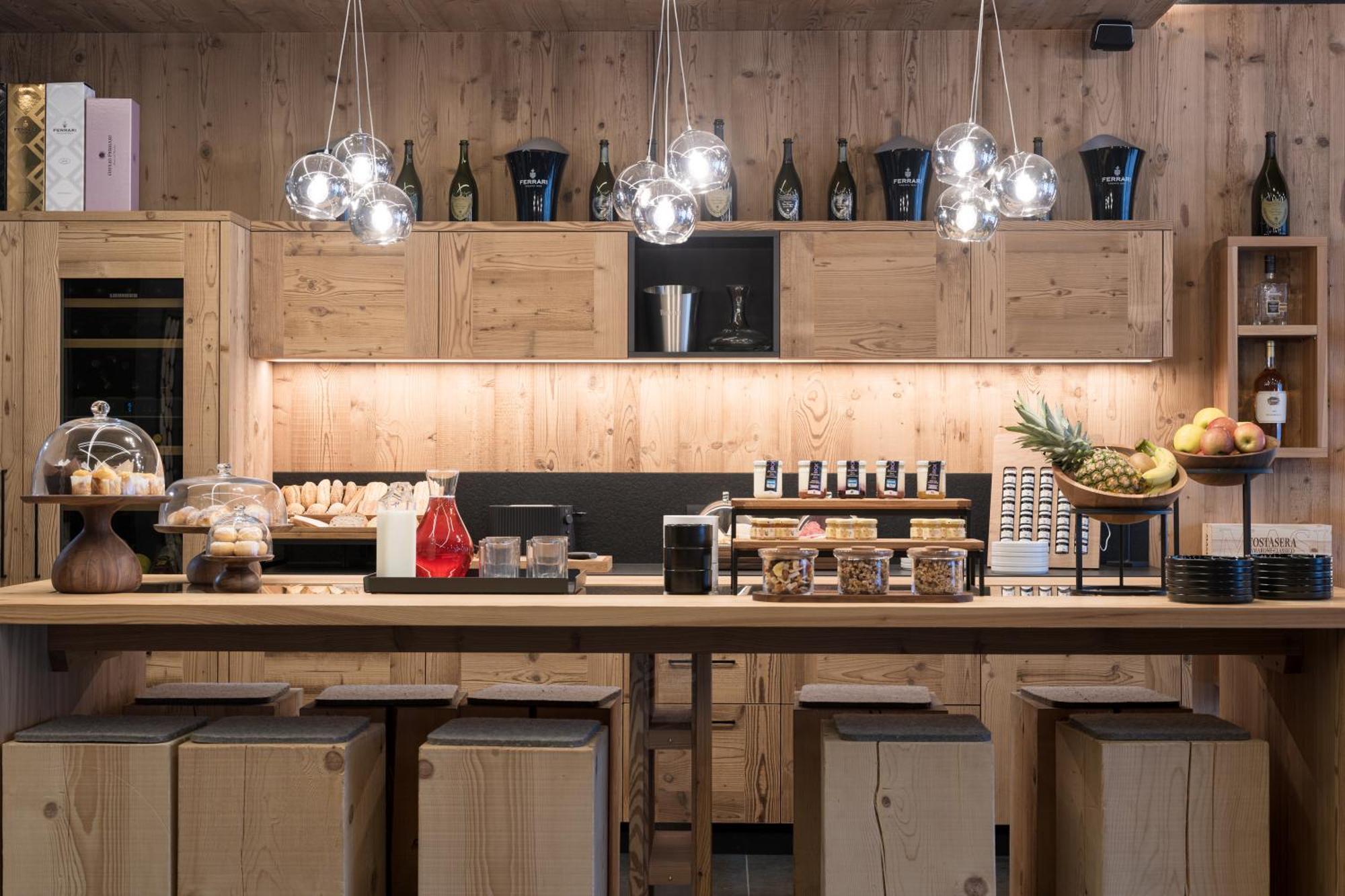 Dolomiti Exclusive Your Mountain Suite Pozza di Fassa Esterno foto